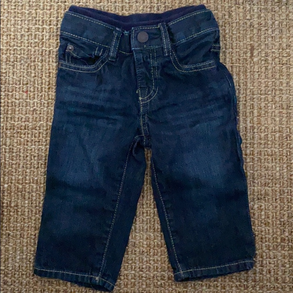 Dark wash Baby Gap jeans in a 6-12 month